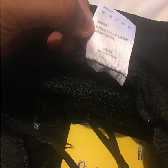 Oh Sunny black bucket fisherman hat with arm covers & bag carrier NWT - Picture 6 of 8